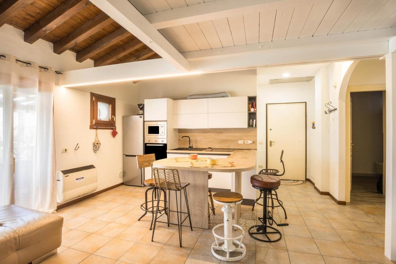 Maloma Appartement Peschiera del Garda Buitenkant foto
