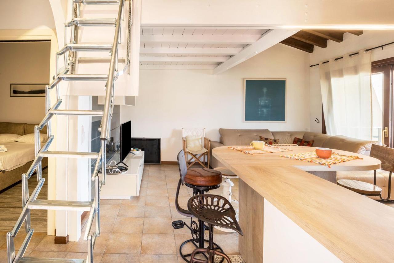 Maloma Appartement Peschiera del Garda Buitenkant foto