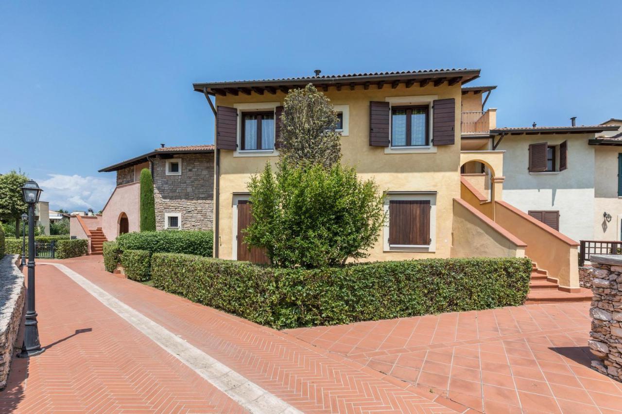 Maloma Appartement Peschiera del Garda Buitenkant foto
